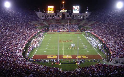 10 usc football